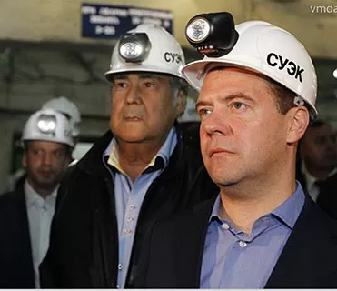 KL4.5LM Lampu depan penambang LED bersertifikat ATEX dengan pengisian magnetik selama 15 jam 10